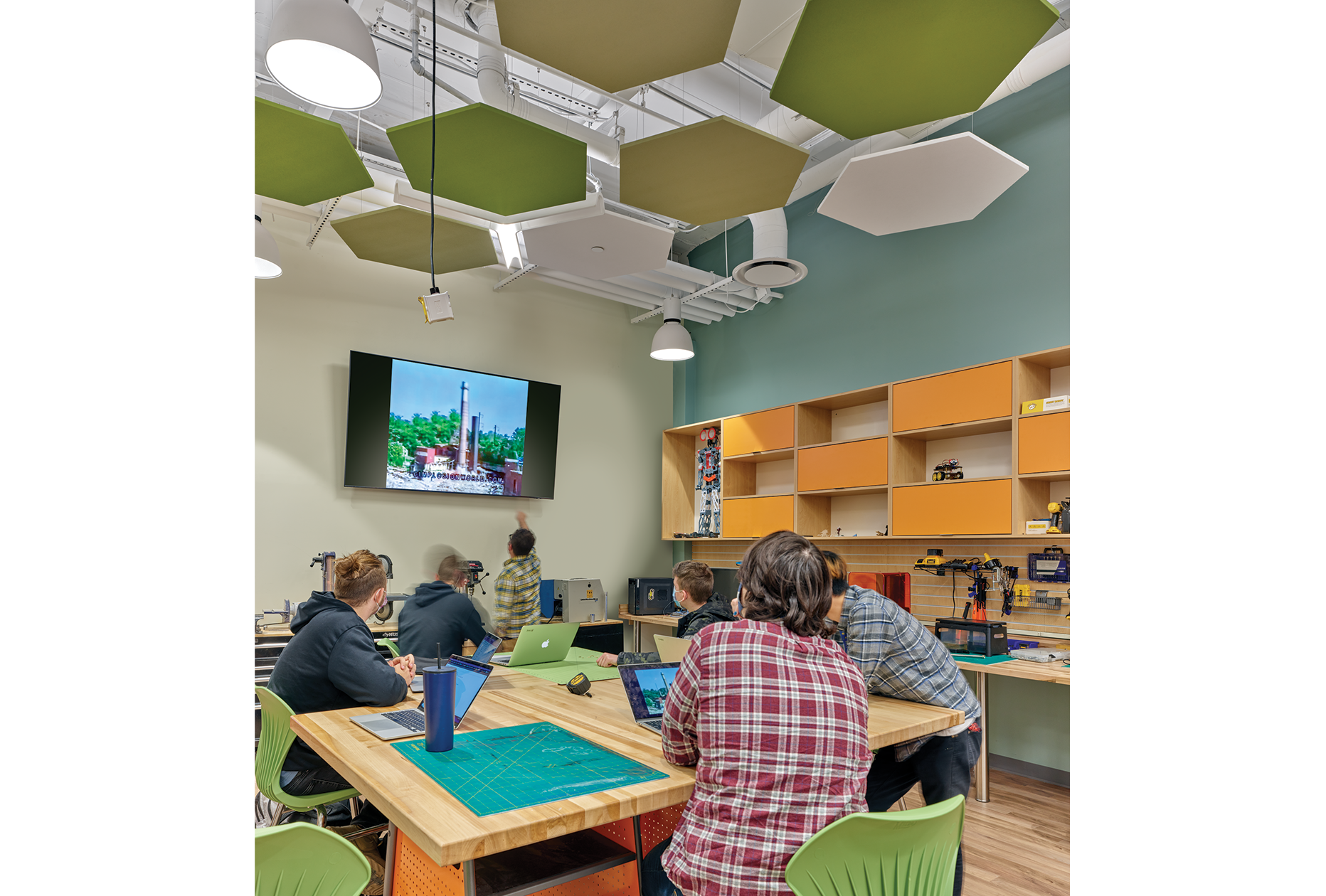 Blackney Hayes AIM Academy Upper/ Middle School Innovation Lab